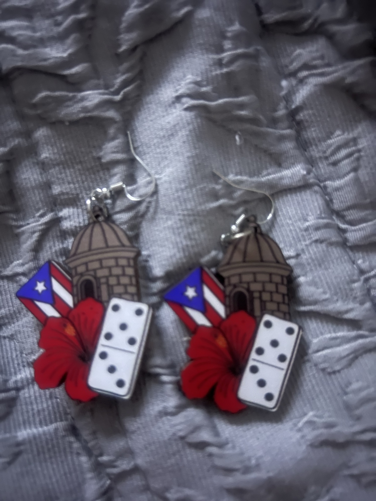 Diseño 08: aretes del Morro, dominó y amapola