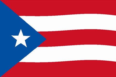 Bandera de Puerto Rico ondeando al viento